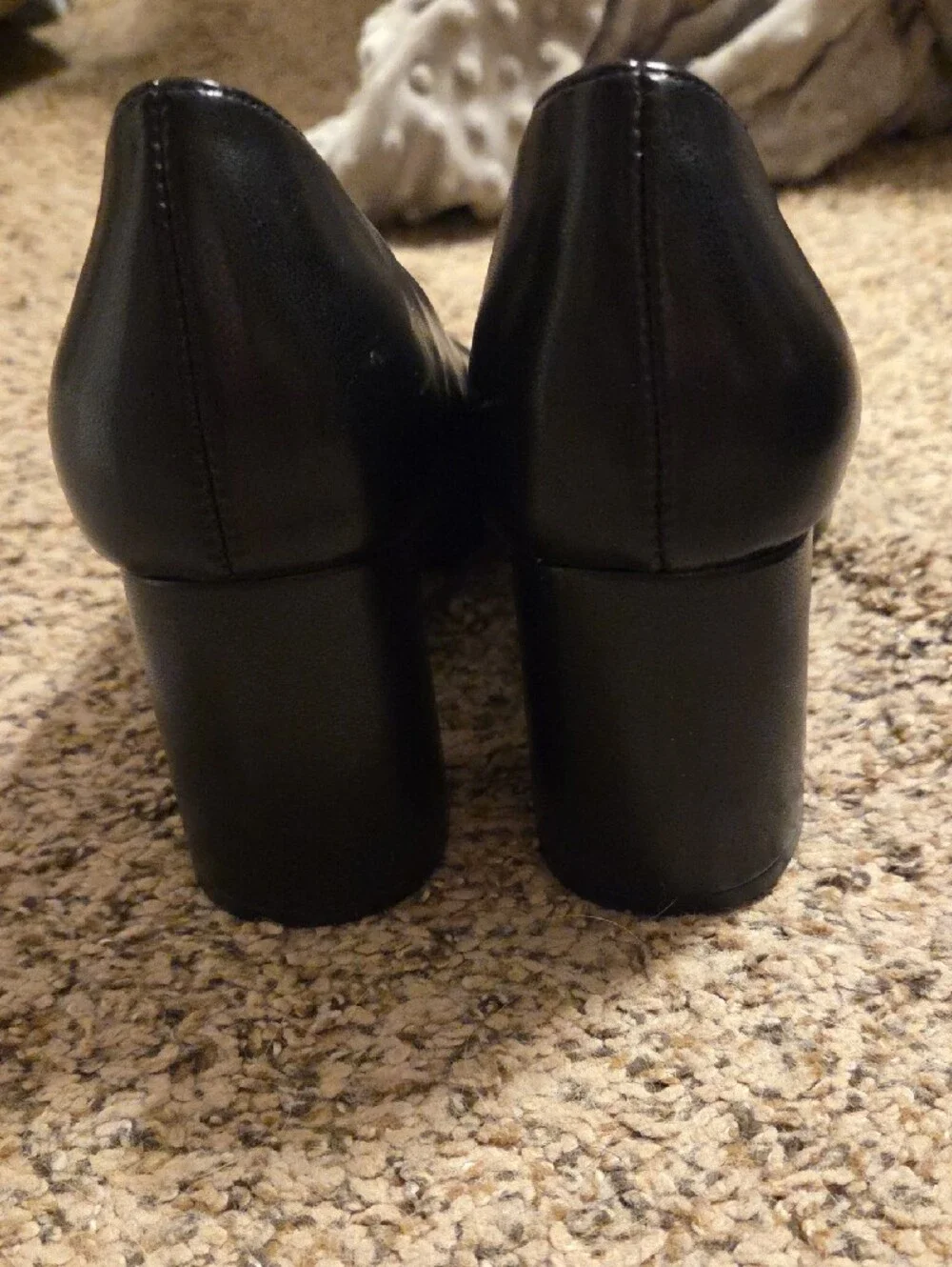 Journee Collection Black Round-Toe Mid Heel Pumps
